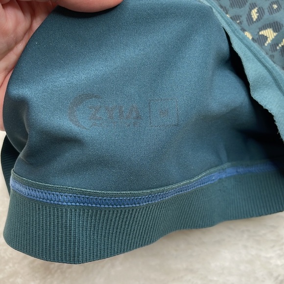 Zyia Bomber Bra RC Sports Bra Teal Leopard Size Medium - Picture 6 of 12